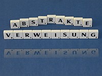 Schriftzug: abstrakte Verweisung