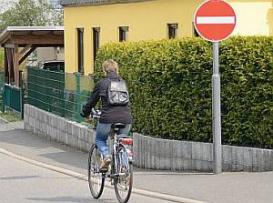 vorsätzlicher Verkehrsverstoß eines Fahrrad-Fahrers